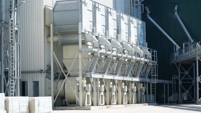 Skuteczne metody naprawy usterek w systemach elektrofiltrów