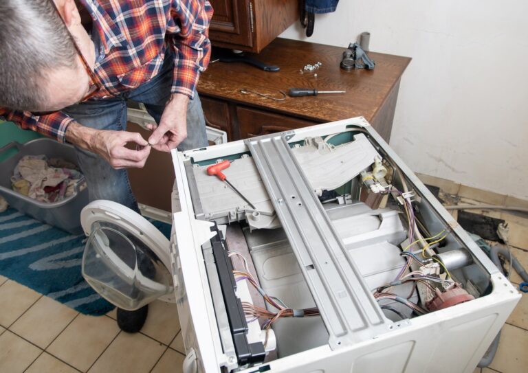 Jak rozpoznać awarię pompy w pralce automatycznej