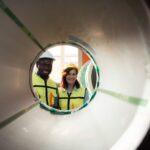 Co powoduje bulgotanie w rurach kanalizacyjnych podczas spuszczania wody