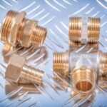 Jak prawidłowo wybierać i instalować łączniki mosiężne w instalacjach miedzianych