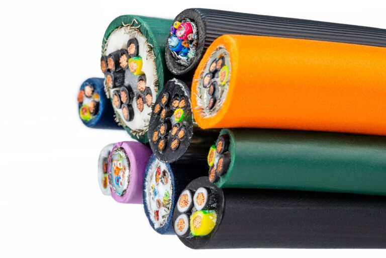 Jak wybrać odpowiednie kable ognioodporne do instalacji elektrycznych