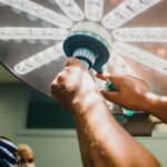 Dlaczego halogen sufitowy często się przepala