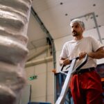 Jak wybrać najlepszy odkurzacz przemysłowy do swojej hurtowni