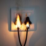 Dlaczego przedłużacz nagrzewa się przy podłączeniu odkurzacza